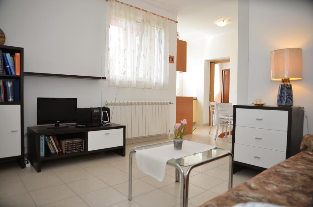 Apartments 5M Tisno Room photo